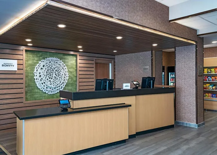 Fairfield By Marriott & West Chandler Hotel