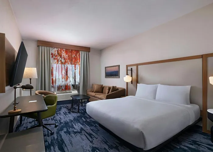 Fairfield By Marriott & West Chandler Hotel