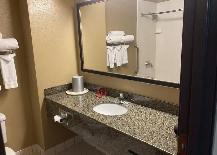 Fairfield By Marriott & West Chandler Hotel